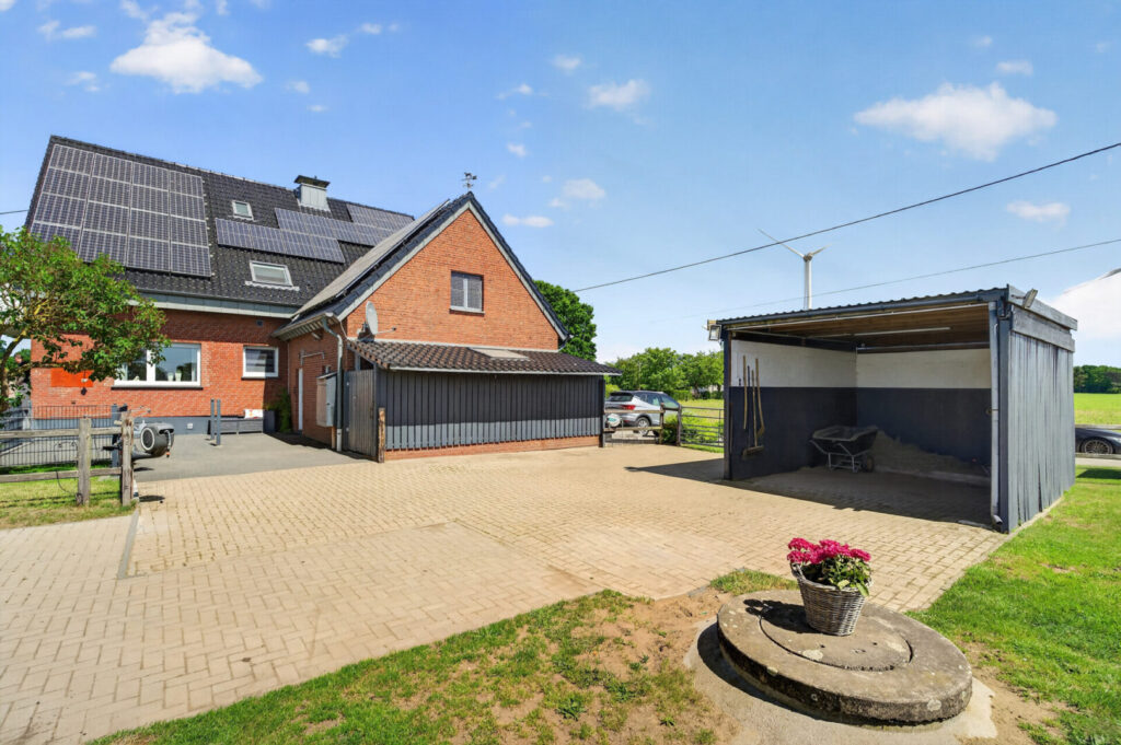 Carport